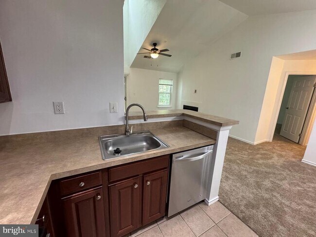 Foto del edificio - 18518 Boysenberry Dr