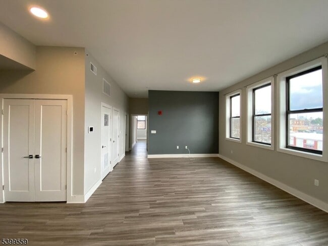 Foto del edificio - 22 Center St