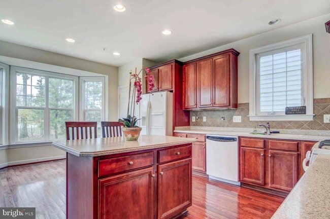 Building Photo - 14416 Sharpshinned Dr