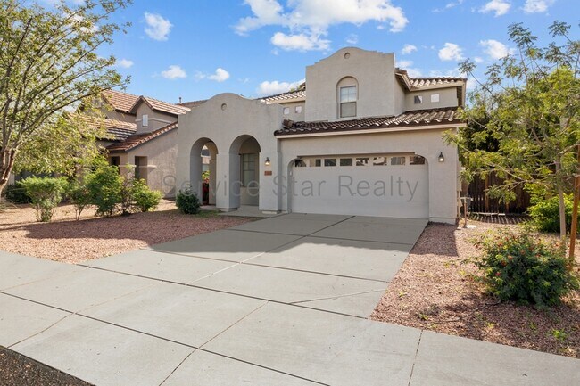 Building Photo - 1551 E Nightingale Ln