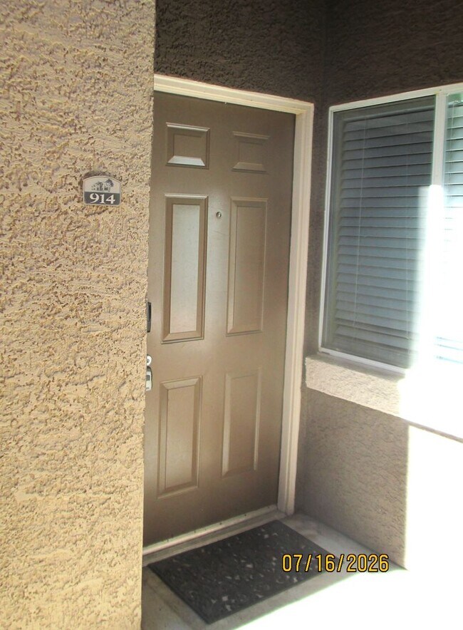 Foto del edificio - 10001 Woodcreek Oaks Blvd