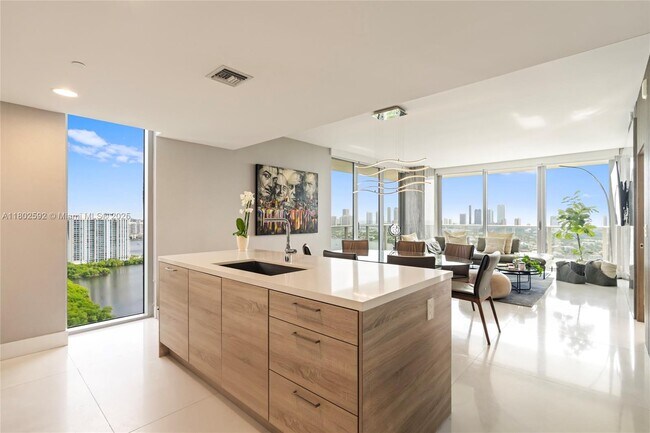 Building Photo - 16385 Biscayne Blvd