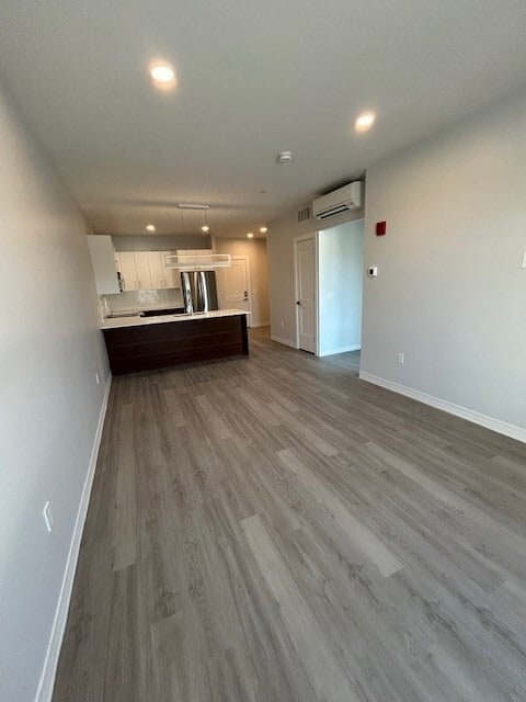 Foto del edificio - 148 Old Post Rd