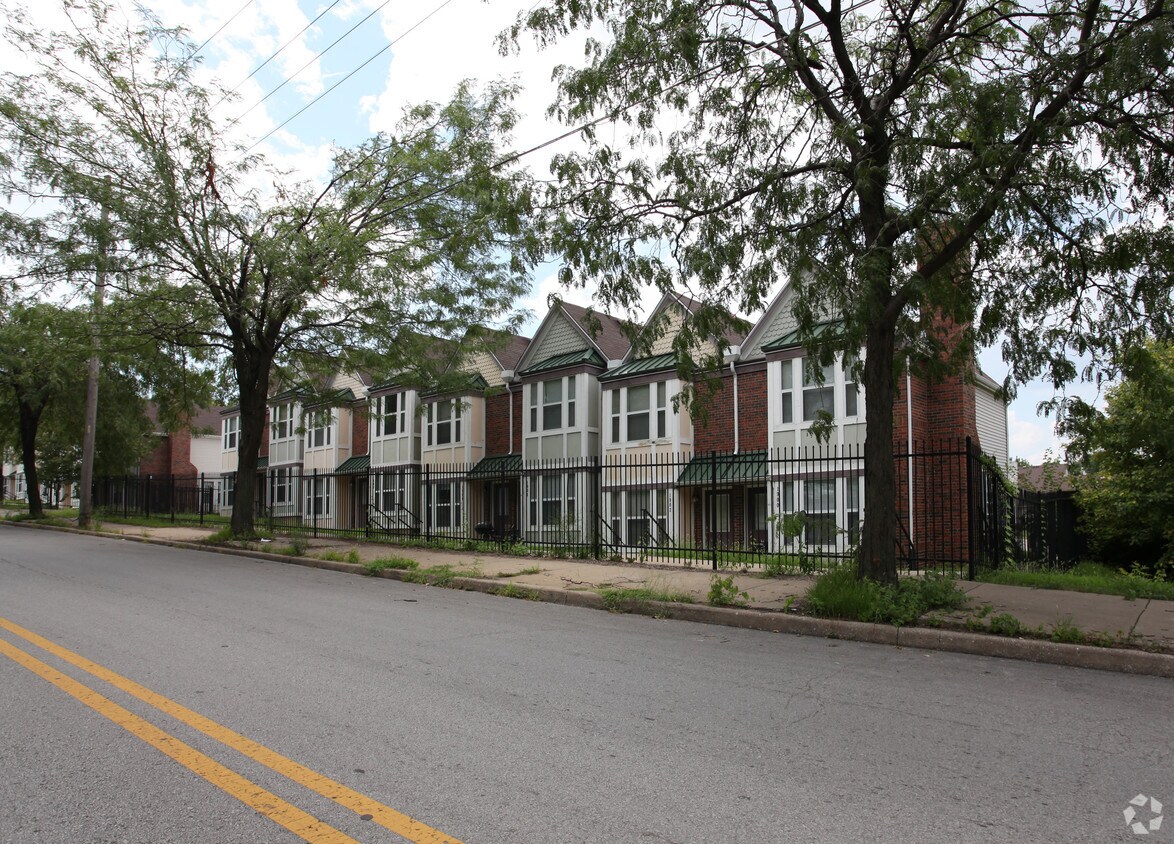 Foto del edificio - Basie Court Apartments