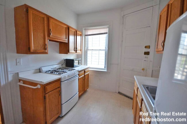 Photo - 134 Englewood Ave Apartment