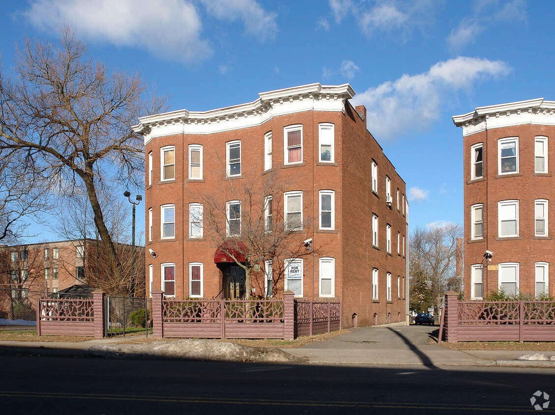 176 New Britain Ave, Hartford, CT 06106 Apartments in Hartford, CT