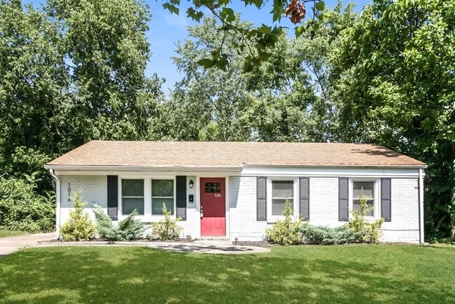 Building Photo - 1016 Wellspring Dr