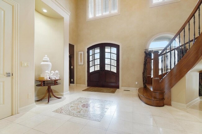 Building Photo - 6655 Traquair Pl