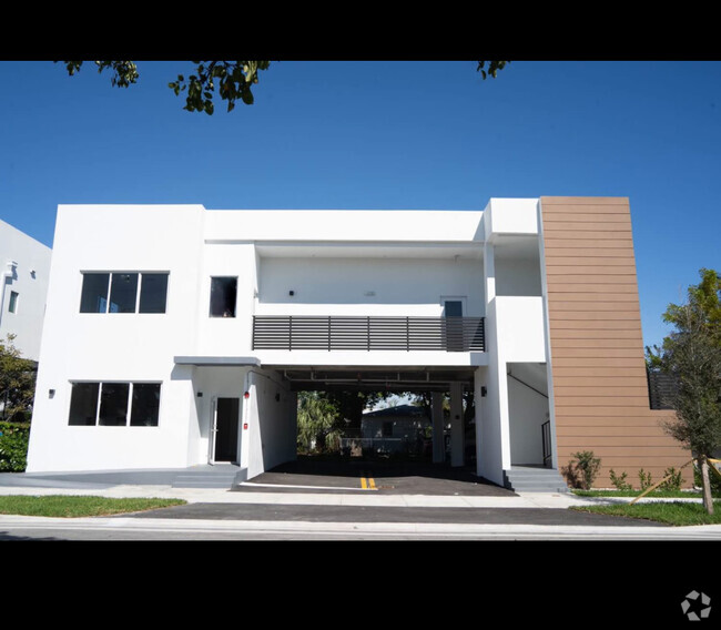 Building Photo - 500 Foster Rd