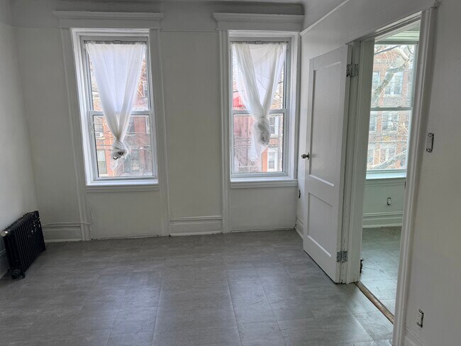 Foto del edificio - 660 Miller Ave