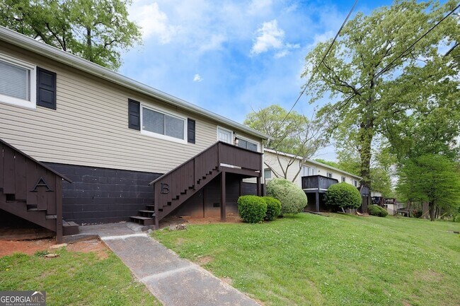 Foto del edificio - 1040 Herndon St NW