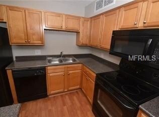 Foto del edificio - 430 Forestway Cir