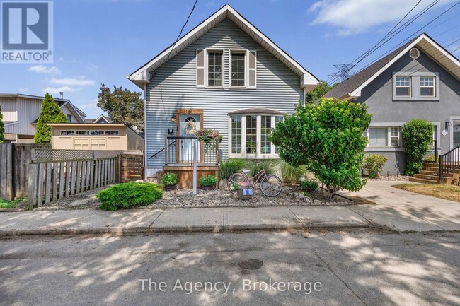 Building Photo - 1 Mareve Ave