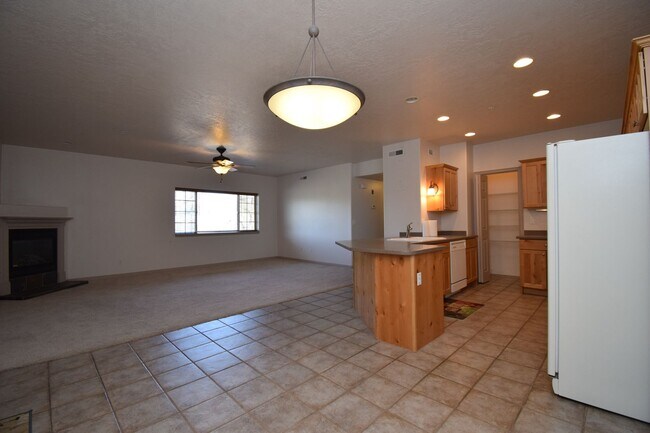 Photo - 1255 Wolf Hollow Lane #103 House