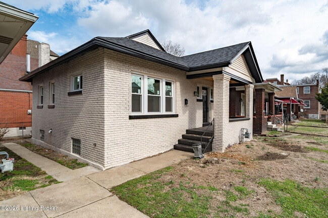 Building Photo - 3 Eutropia Ct