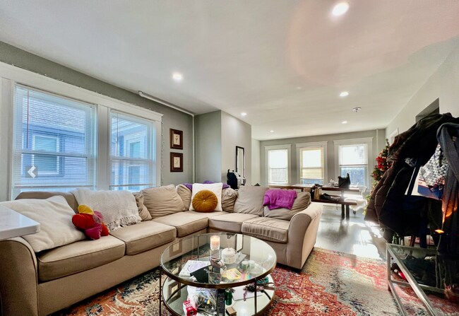 Foto del edificio - 159 Hillside St