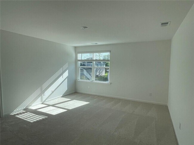 Building Photo - 161 Peregrine Point