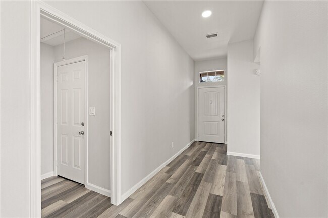 Foto del edificio - 19423 Misty Cove Dr