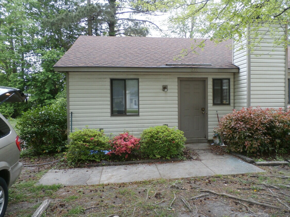 207 Cedar Ridge Ln, Havelock, NC 28532 House Rental in Havelock, NC