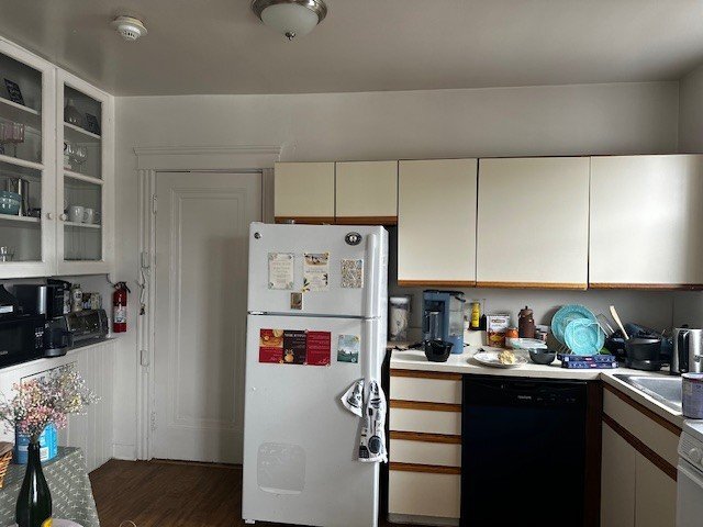 Foto del edificio - 385 Ives St