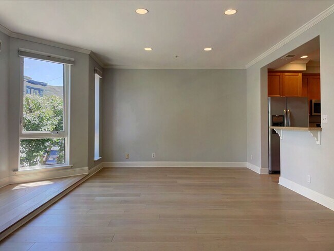 Foto del edificio - Bright and Updated 2 Bed, 2 Bath NOPA Cond...