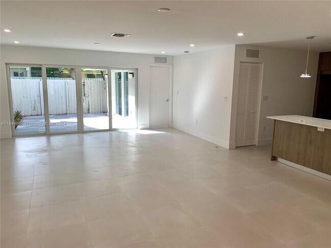 Foto del edificio - 8230 SW 81st Ct