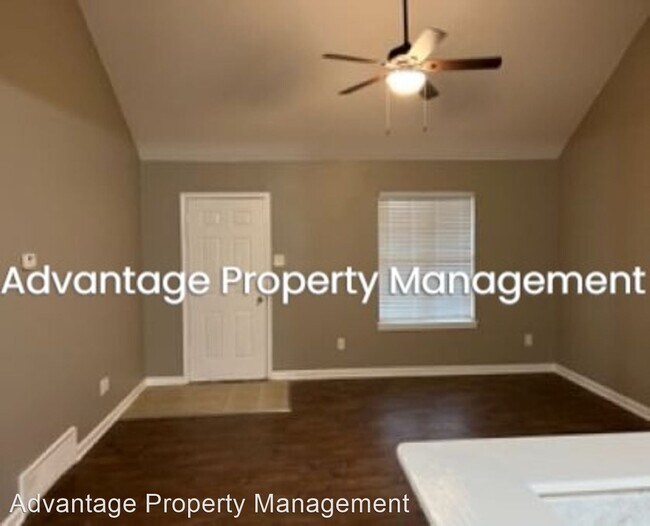 Foto del edificio - 3 br, 2 bath House - 5866 Hickory Nutt Ln