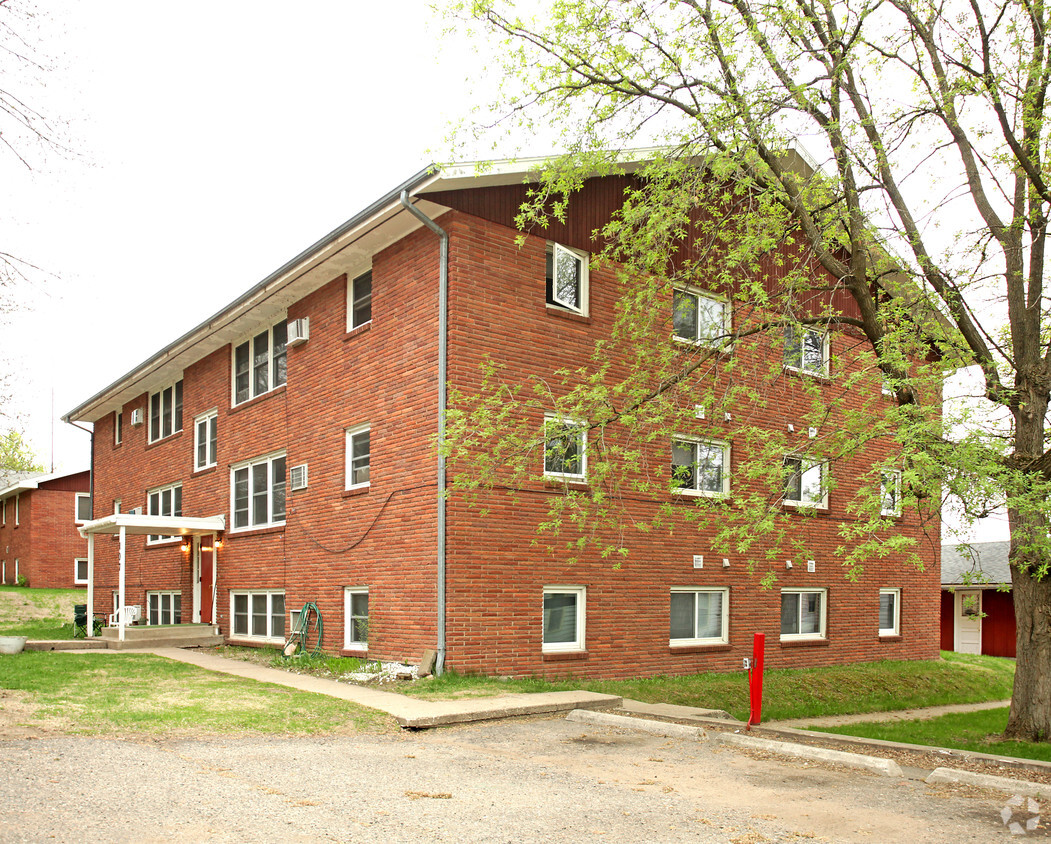 Primary Photo - Village View