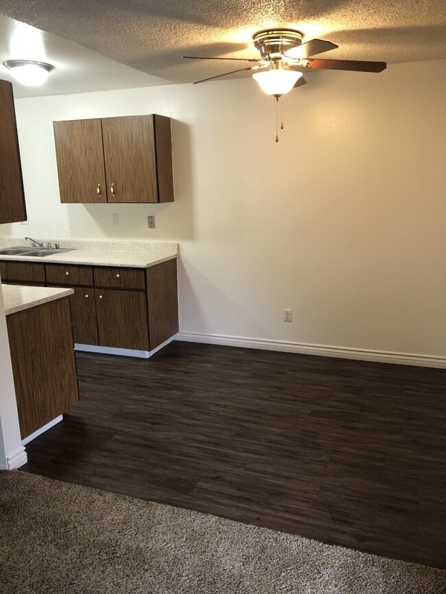 Building Photo - Arlington Gardens