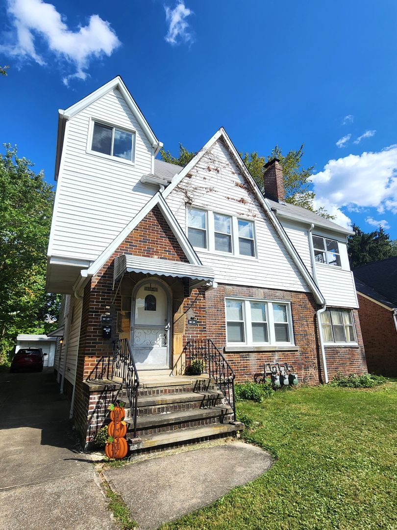 1545 Genesee Rd South Euclid, OH 44121 – photo 1 of 15