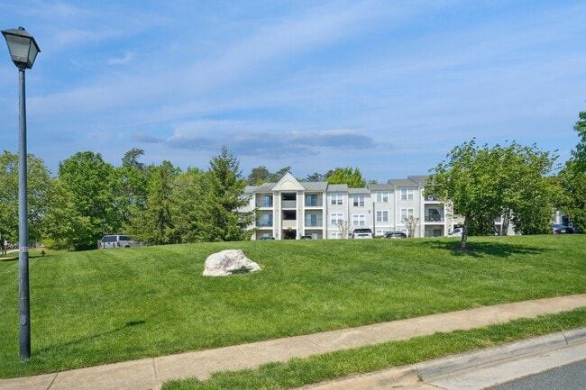 Foto del edificio - Glen Ridge Commons Apartments