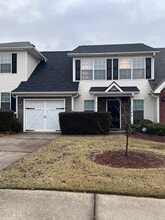 Building Photo - 530 City Park Dr