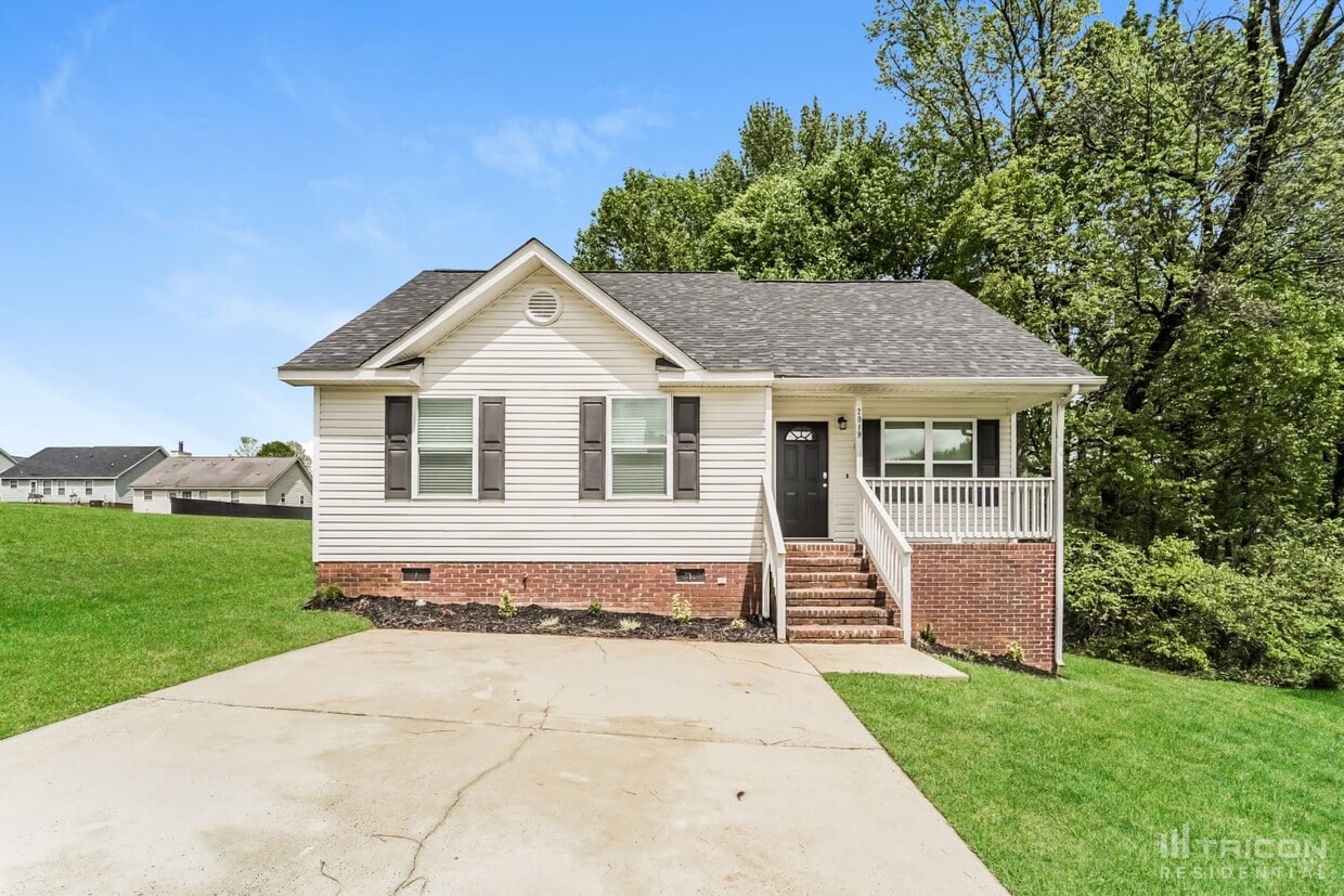 Foto principal - 2019 Slater Springs Dr