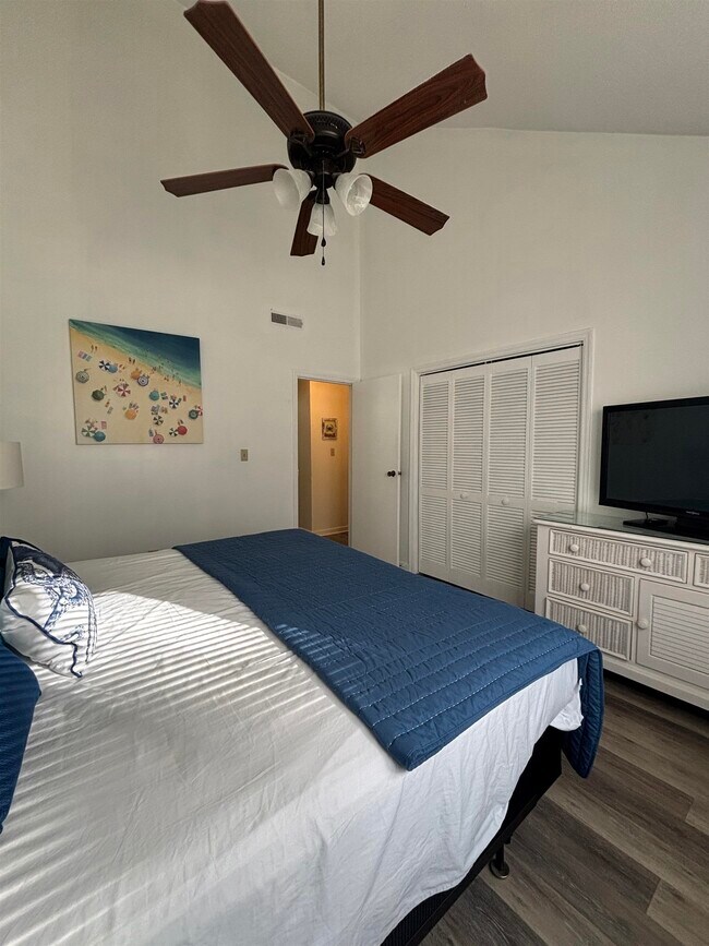 Building Photo - 3700 Golf Colony Ln