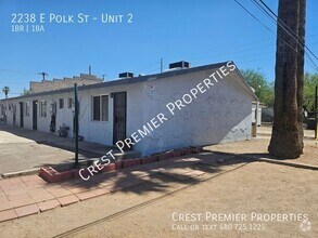 Building Photo - 2238 E Polk St