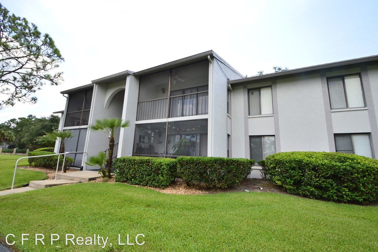Primary Photo - 1327 S Pine Ridge Cir