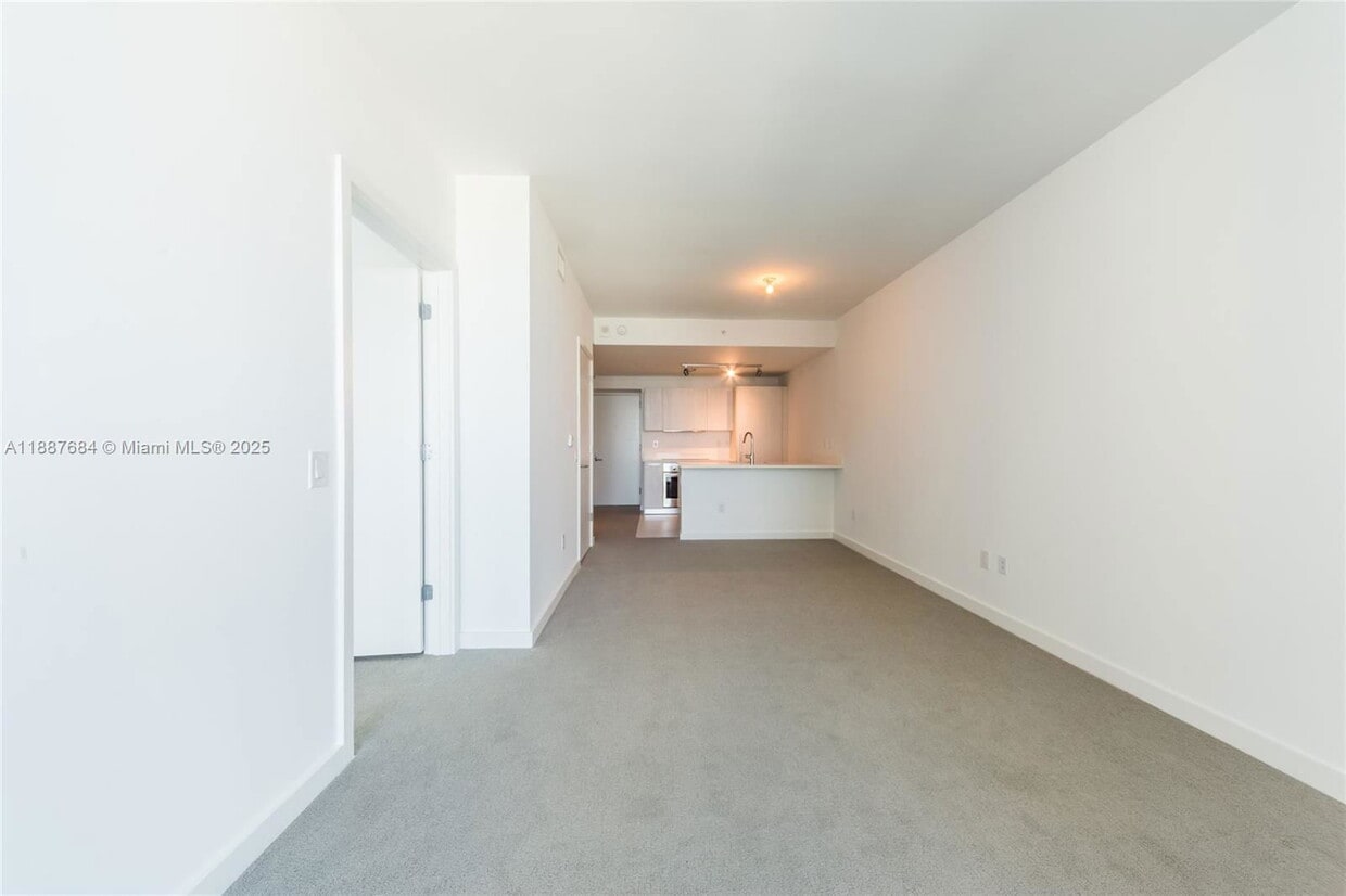 Foto principal - 501 NE 31st St