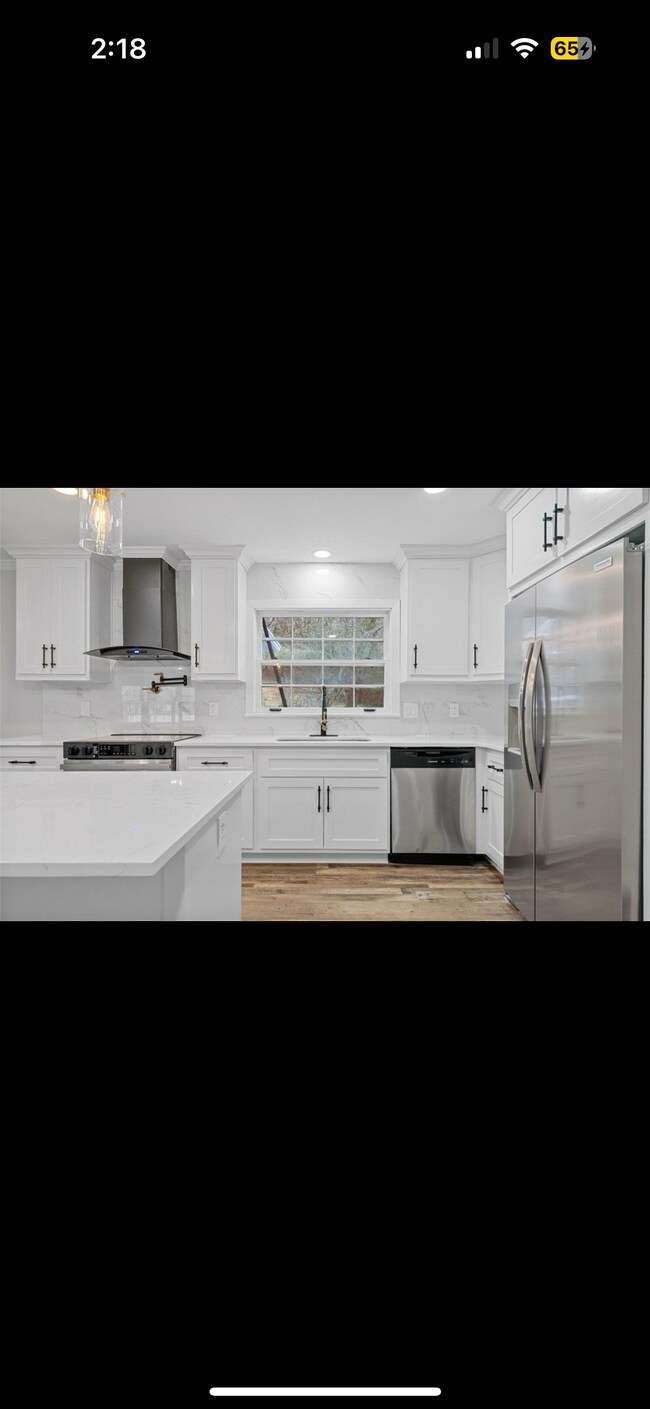 Foto del edificio - 108 Lynnwood Dr