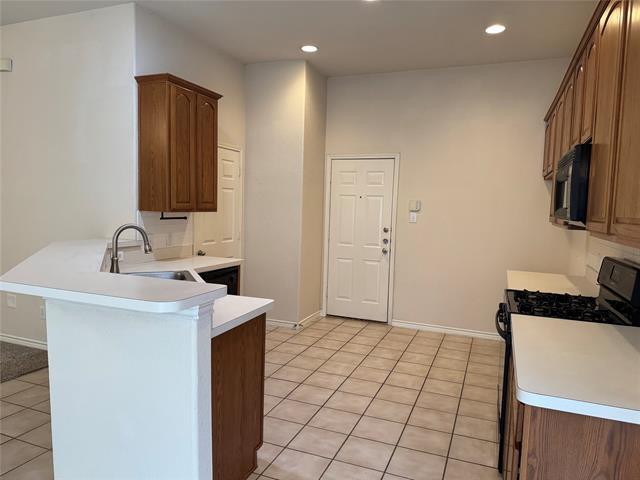 Foto del edificio - 9417 Timber Wagon Dr