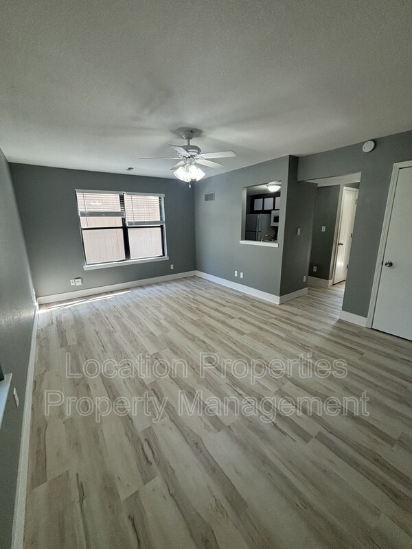 Foto del edificio - 950 Monterey Way