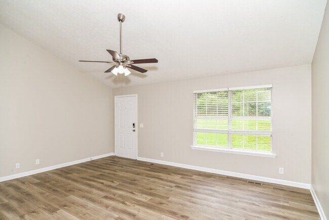 Foto del edificio - 4560 Whites Creek Pike