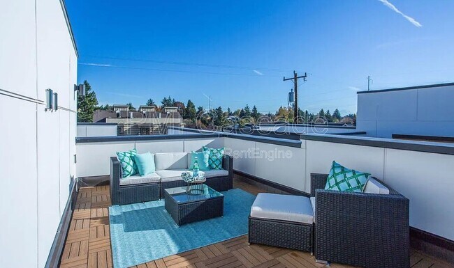 Foto del edificio - 9227B 16th Ave SW