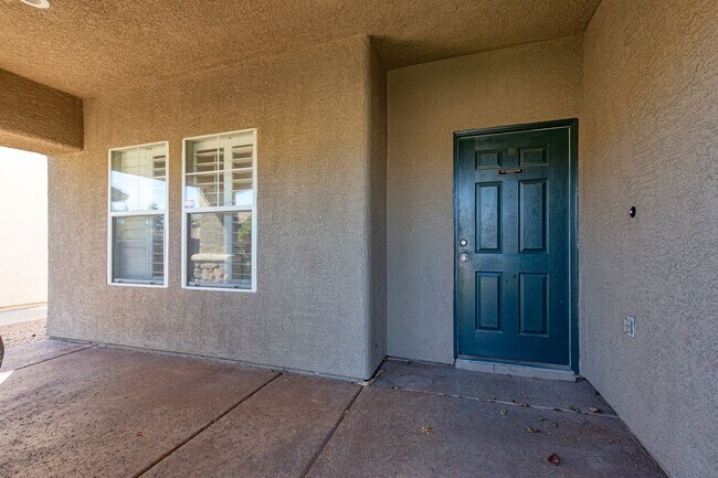 Building Photo - 725 Smokey Mountain Ave