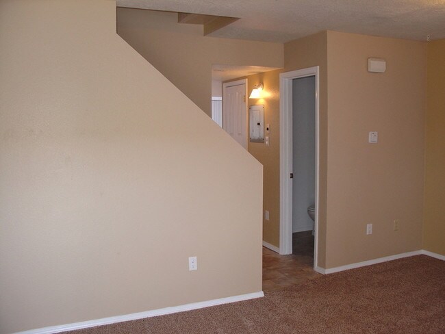 Foto del edificio - SCHEDULE YOUR SHOWING TODAY