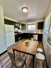 Building Photo - 1059 Mazatlan Cir