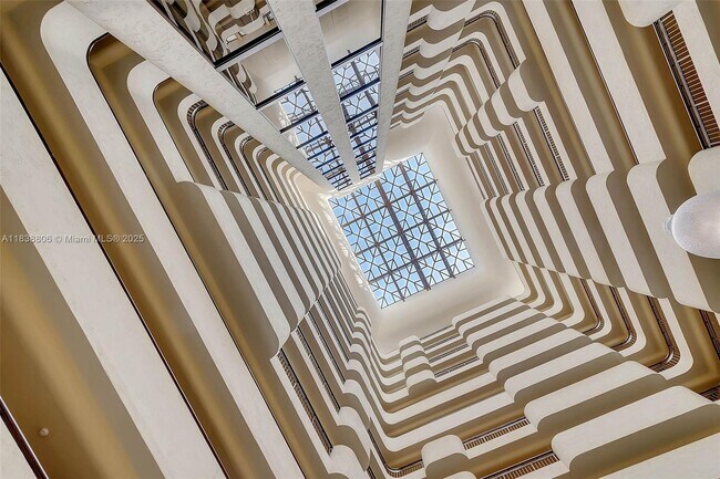 Foto del edificio - 600 Biltmore Way