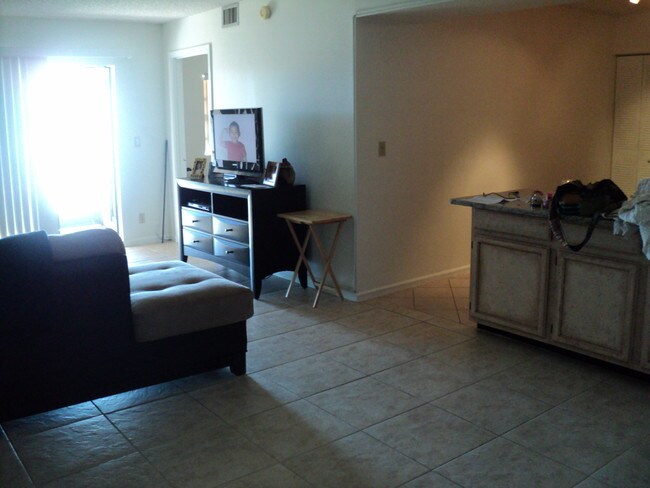 Living Room/Patio - 330 Norwood Terrace