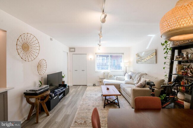Foto del edificio - 525 S 13th St