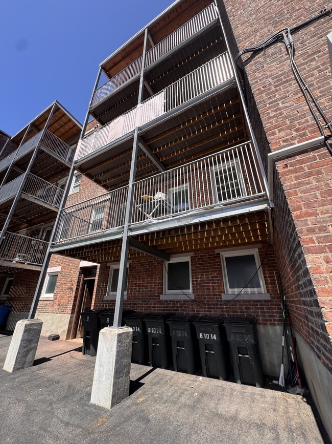 Foto del edificio - 6 Radcliffe Rd