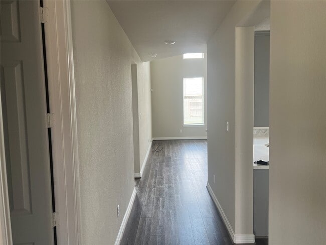 Building Photo - 2638 Settler Hl Dr